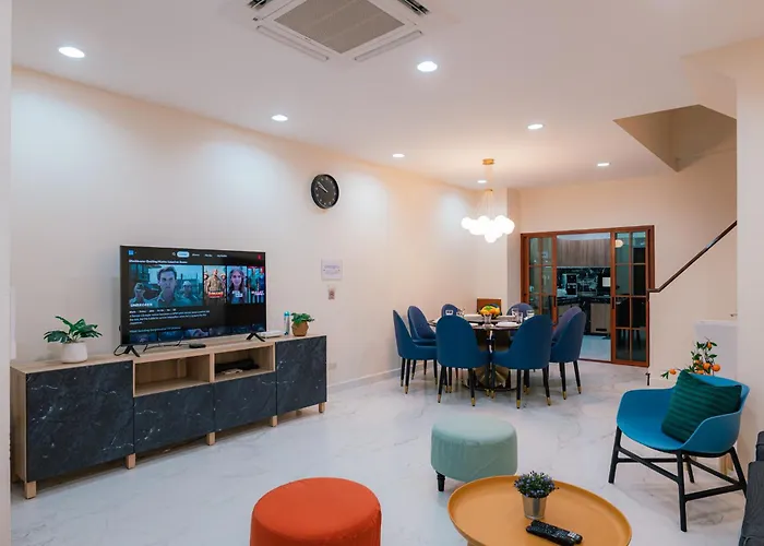 Exclusive Sukhumvit Residence, 3 Min Bts, Thonglor, 20 Guests Villa *