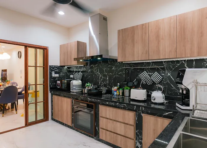 Villa Exclusive Sukhumvit Residence, 3 Min Bts, Thonglor, 20 Guests Bangkok