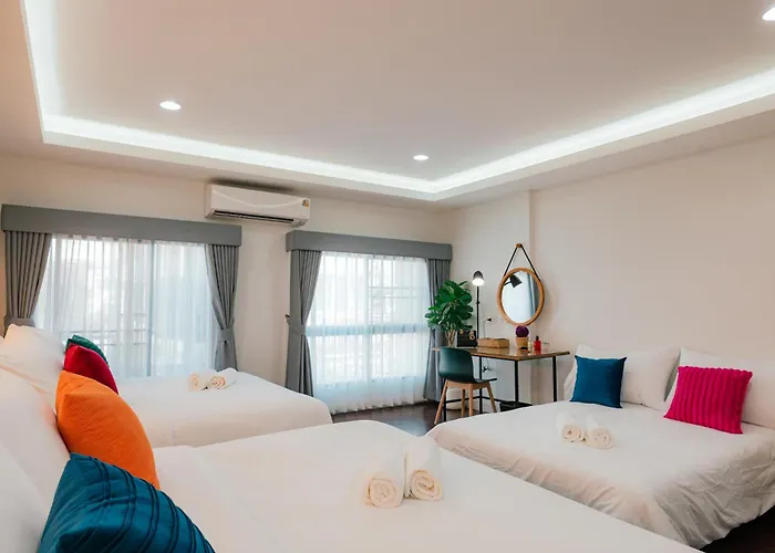 Exclusive Sukhumvit Residence, 3 Min Bts, Thonglor, 20 Guests Villa *