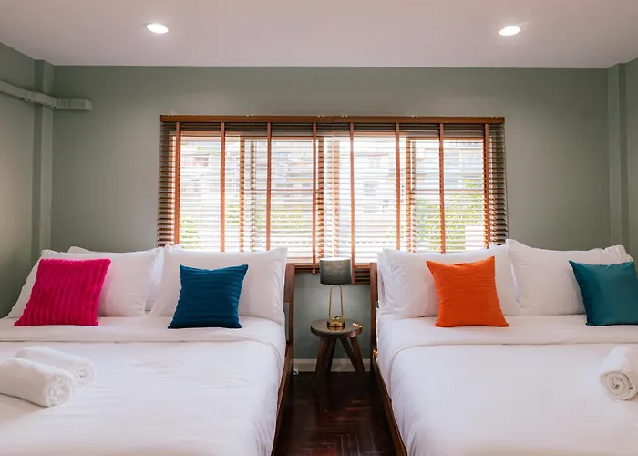Exclusive Sukhumvit Residence, 3 Min Bts, Thonglor, 20 Guests Villa *